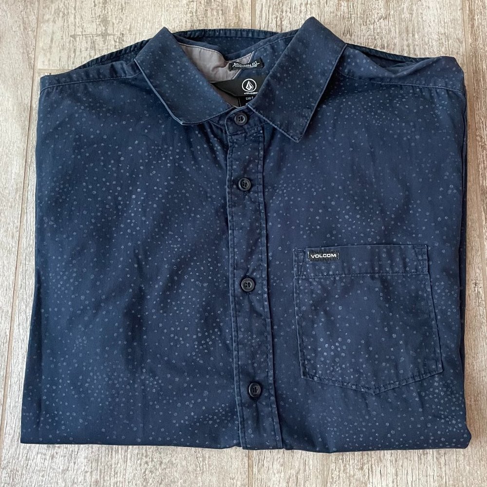 Volcom Collared Button Down Short Sleeve Shirt Blue - Size S